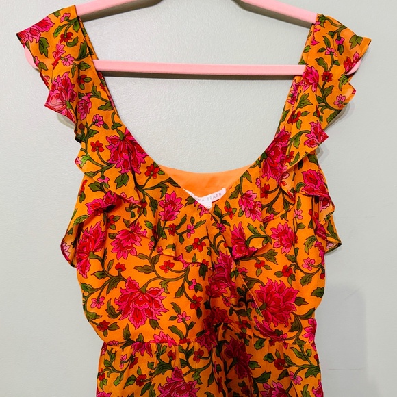 NWT - 100% Silk Veronica Beard Randa Floral-Silk Top - Size 6 - Picture 2 of 6